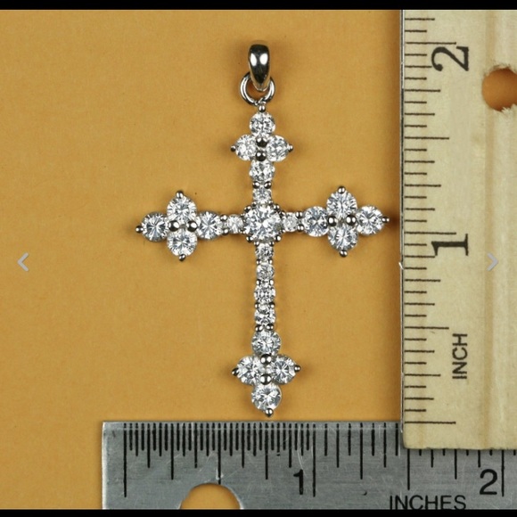 Sterling silver cross pendant - Picture 2 of 4